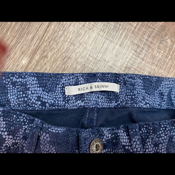 Snake print blue jeans size 27 - Picture 4 of 7